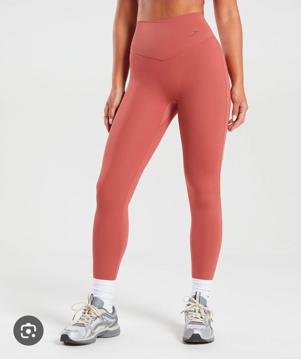 Gymshark Elevate Leggings Rose Brown Medium